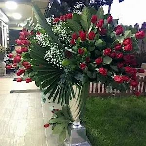 FCE12 Devasa Gül Aranjman